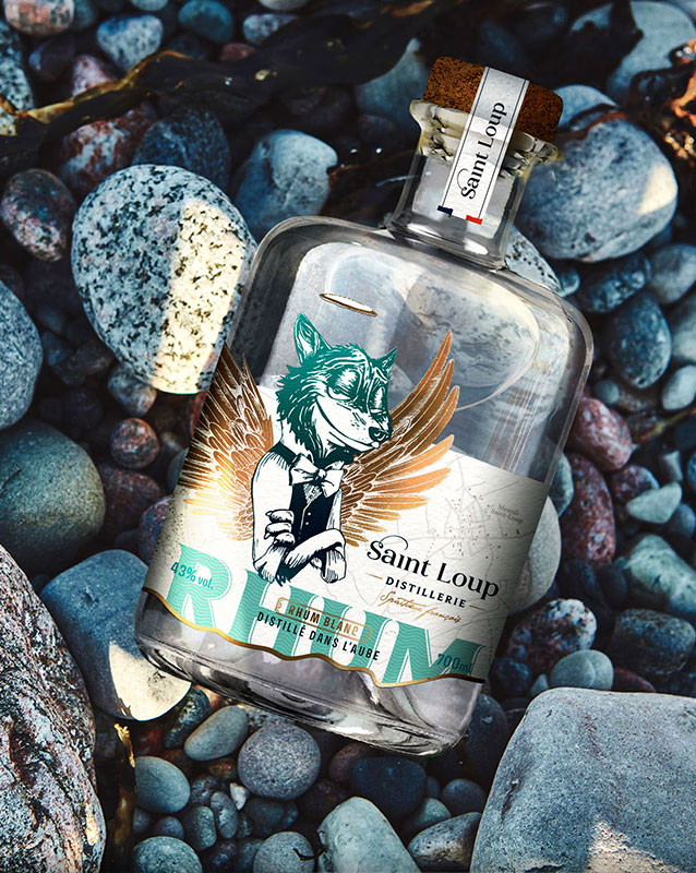 Distillerie Saint Loup logo packaging bouteille rhum